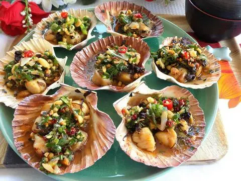 Hình ảnh Sò Điệp Nướng Tiêu Xanh