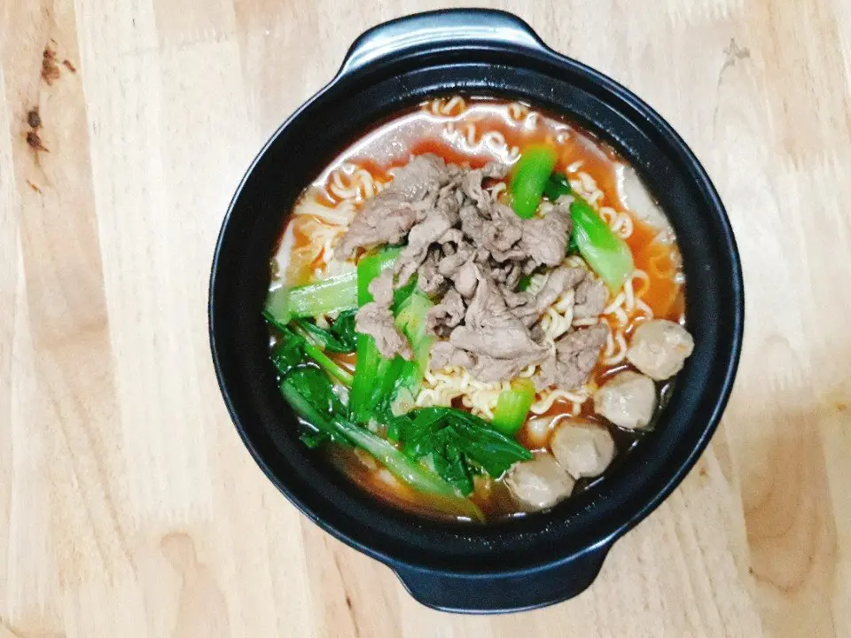 Hình ảnh Lẩu kim chi udon thịt bò 