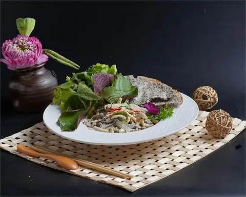 Hình ảnh Ngũ nấm trộn thính