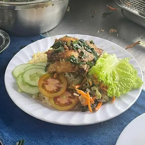 Hình ảnh cơm ức gà