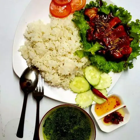 Hình ảnh Cơm Sườn Cốt Lếch Chua Ngọt