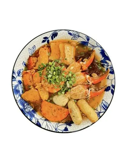 Hình ảnh Bánh canh cua tô đặc biệt (có càng cua)
