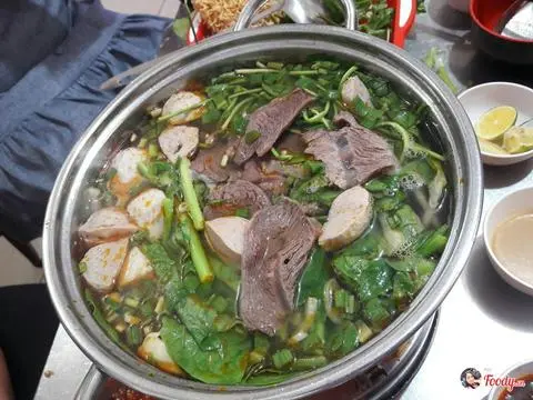 Hình ảnh LẨU BÒ THẬP CẨM CÓ ĐUÔI 4-5 người 