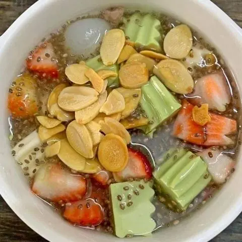 Hình ảnh Chè Khúc Bạch Trái Cây