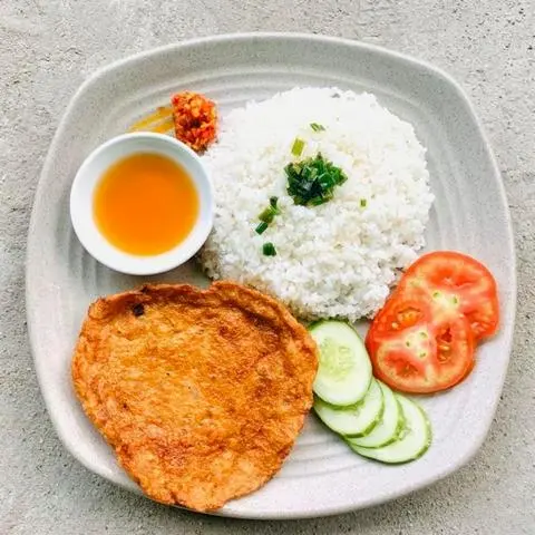 Hình ảnh cơm chả cá