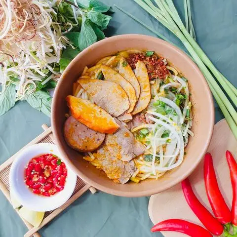Hình ảnh Bún bò nạm - chả