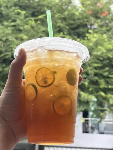 Hình ảnh Hồng trà tắc ly 800ml