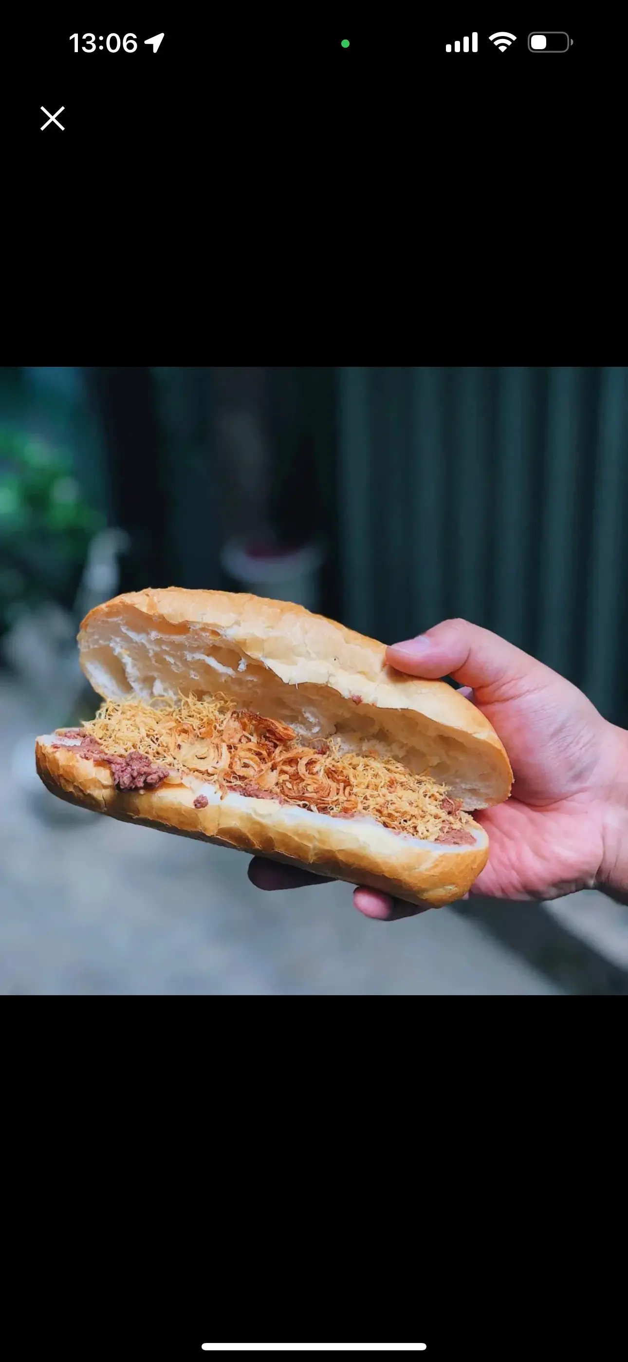 Hình ảnh Bánh mì bơ pate chà bông