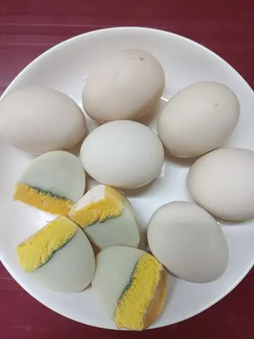 Hình ảnh Trứng gà vữa- 1 trứng