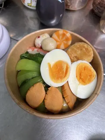 Hình ảnh Mỳ trộn viên thập cẩm