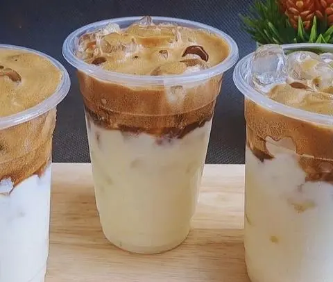 Hình ảnh Sữa tươi Cafe ly khổng lồ.