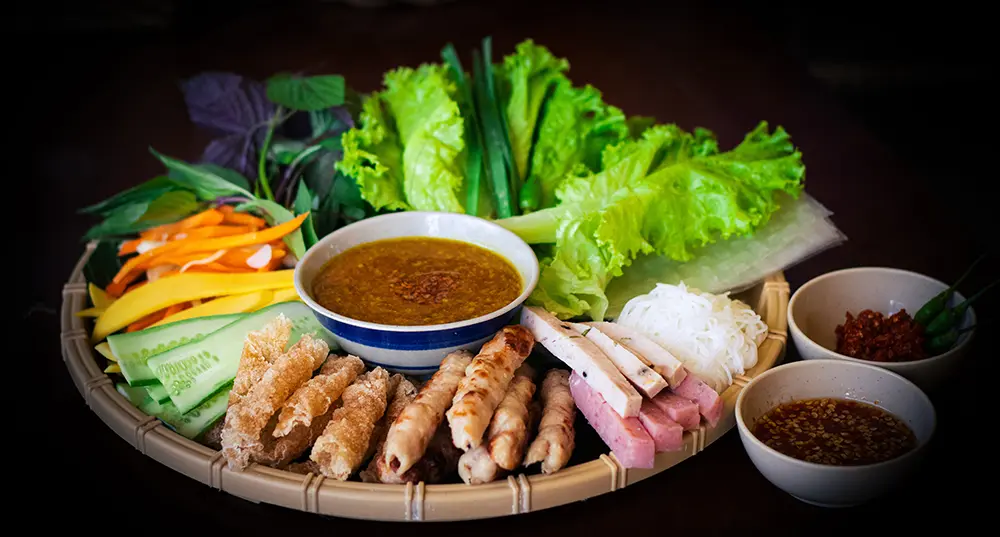 Hình ảnh Combo 1 nem nướng ninh hòa đặc biệt - 1 sữa chua phô mai nếp cẩm