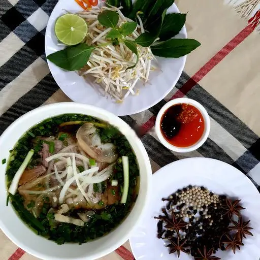 Hình ảnh Phở tái gân
