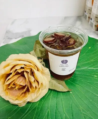 Hình ảnh Hồng Trà Táo Đỏ Hạt Chia ( LY )
