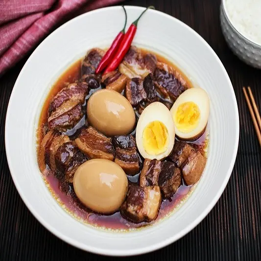 Hình ảnh Cơm Thịt Kho Hột Vịt (Kho Nước Dừa)