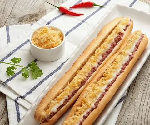Hình ảnh Bánh mì que pa tê chà bông