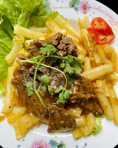 Hình ảnh MÌ XÀO BÒ SỐT TIÊU ĐEN