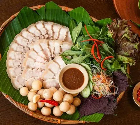 Hình ảnh Cơm Thịt Luộc - Cà Pháo - Mắm Tôm