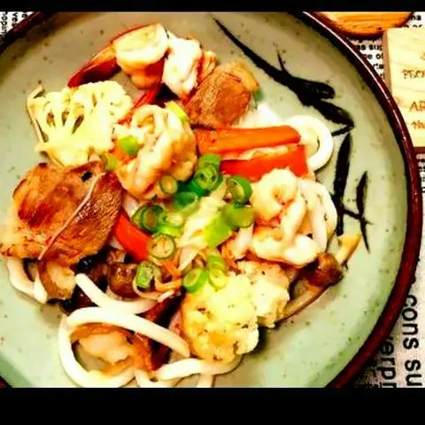 Hình ảnh Udon xào hải sản