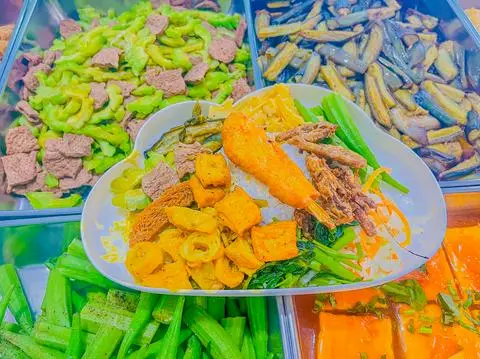 Hình ảnh cơm thập Cẩm + đùi gà xả