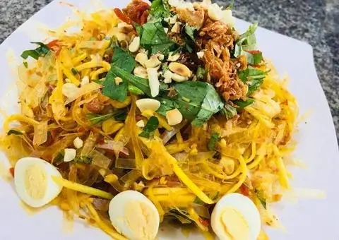 Hình ảnh bánh tráng trộn khô mực