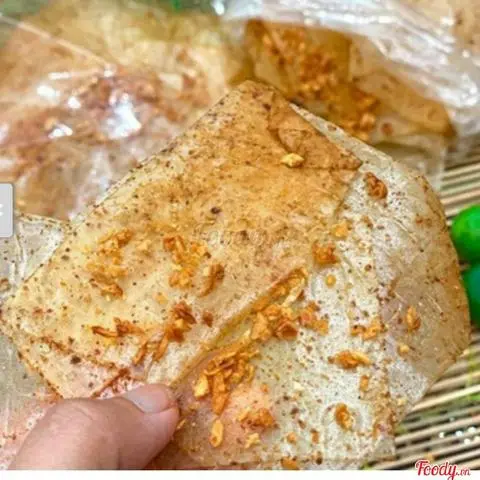 Hình ảnh Bánh tráng trộn muối tỏi (xike) cay nhiều 