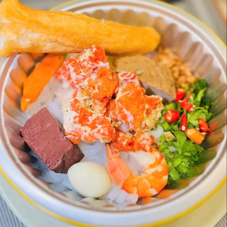 Hình ảnh bánh canh gạch son cua