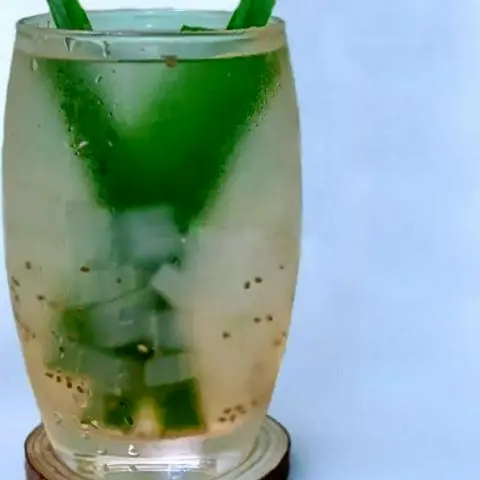 Hình ảnh Nước nha đam mix hạt chia