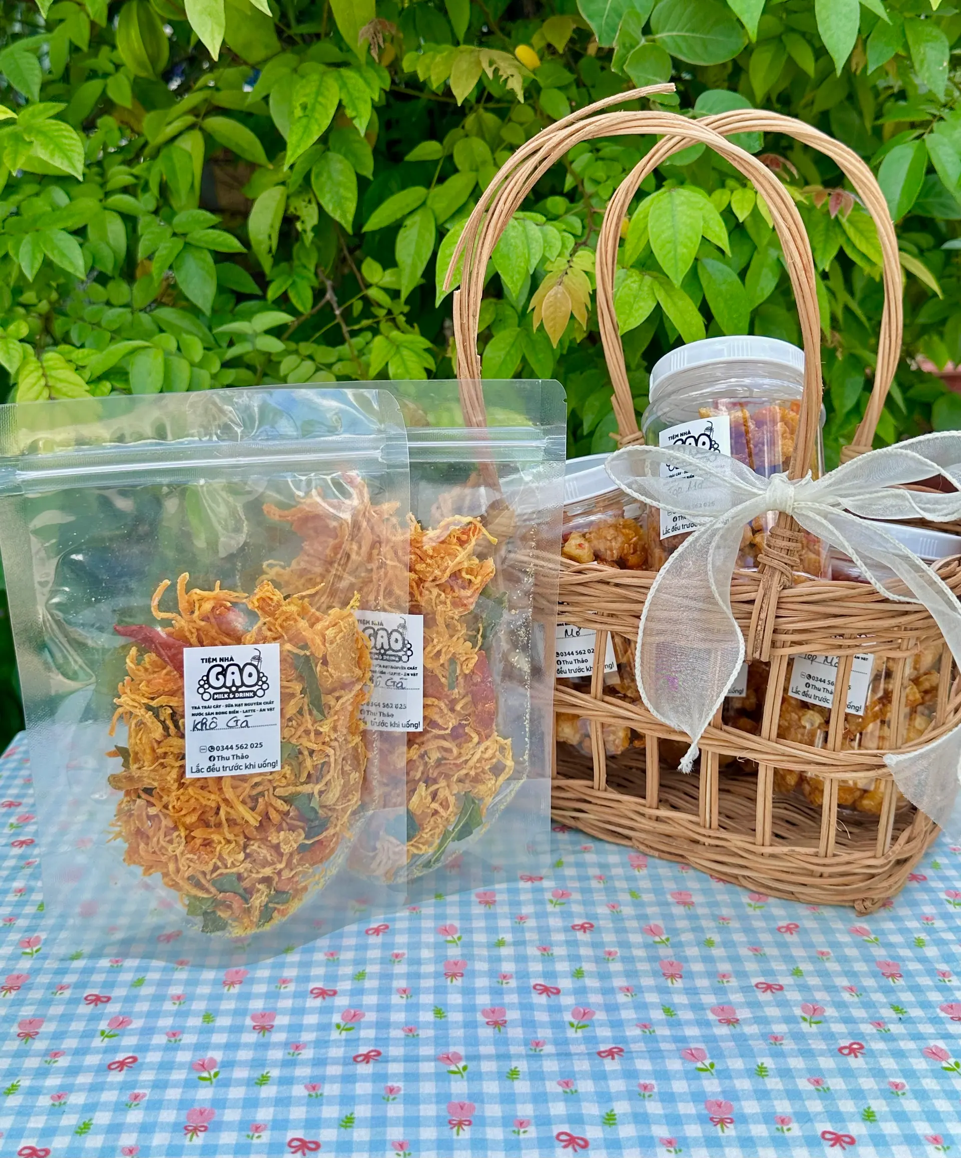 Hình ảnh Khô Gà Lá Chanh 
