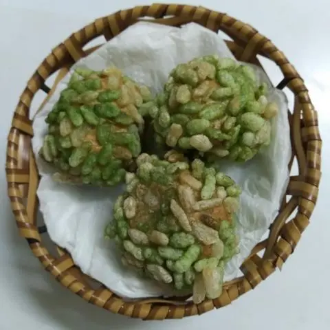 Hình ảnh Chả cá lăn cốm