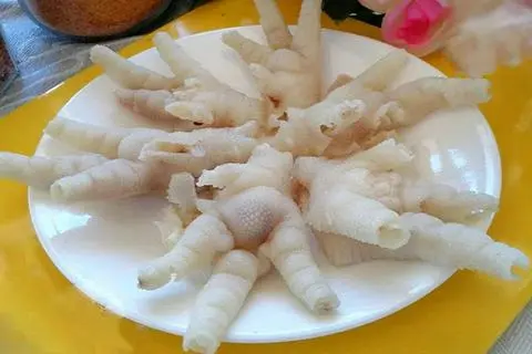 Hình ảnh  chân gà rút xương  thêm  100g