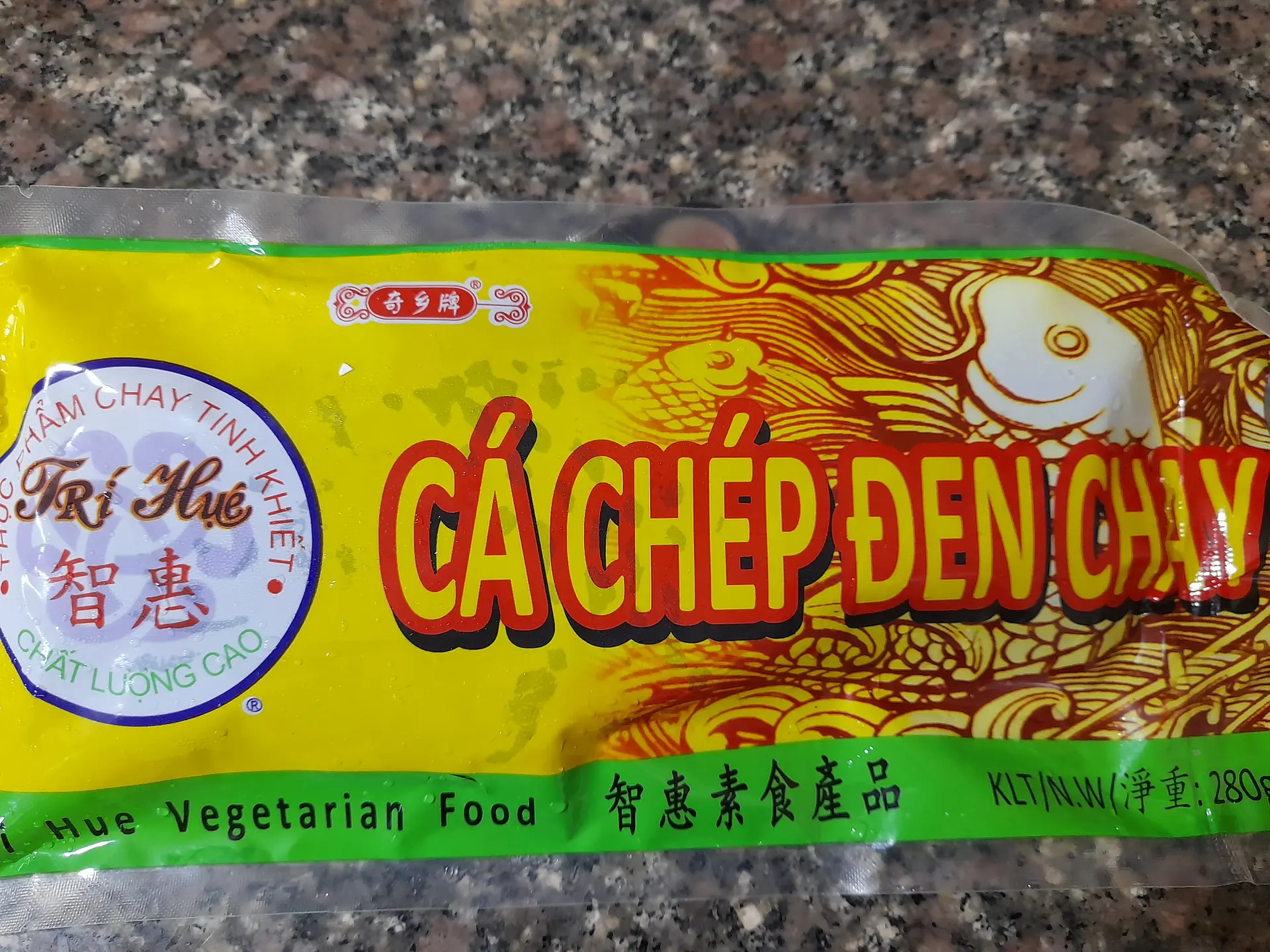 Hình ảnh Cá chép đen chay TRÍ HUỆ 280g