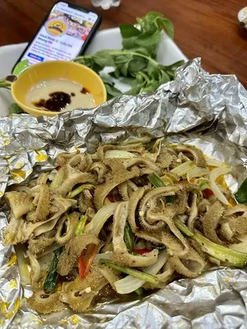 Hình ảnh Bao tử dê xào hành