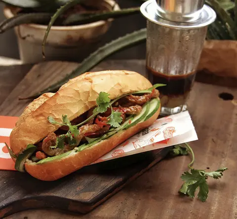Hình ảnh Bánh Mì Chả Cá Má Hải