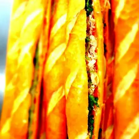 Hình ảnh Bánh Mì Que Sườn Nướng