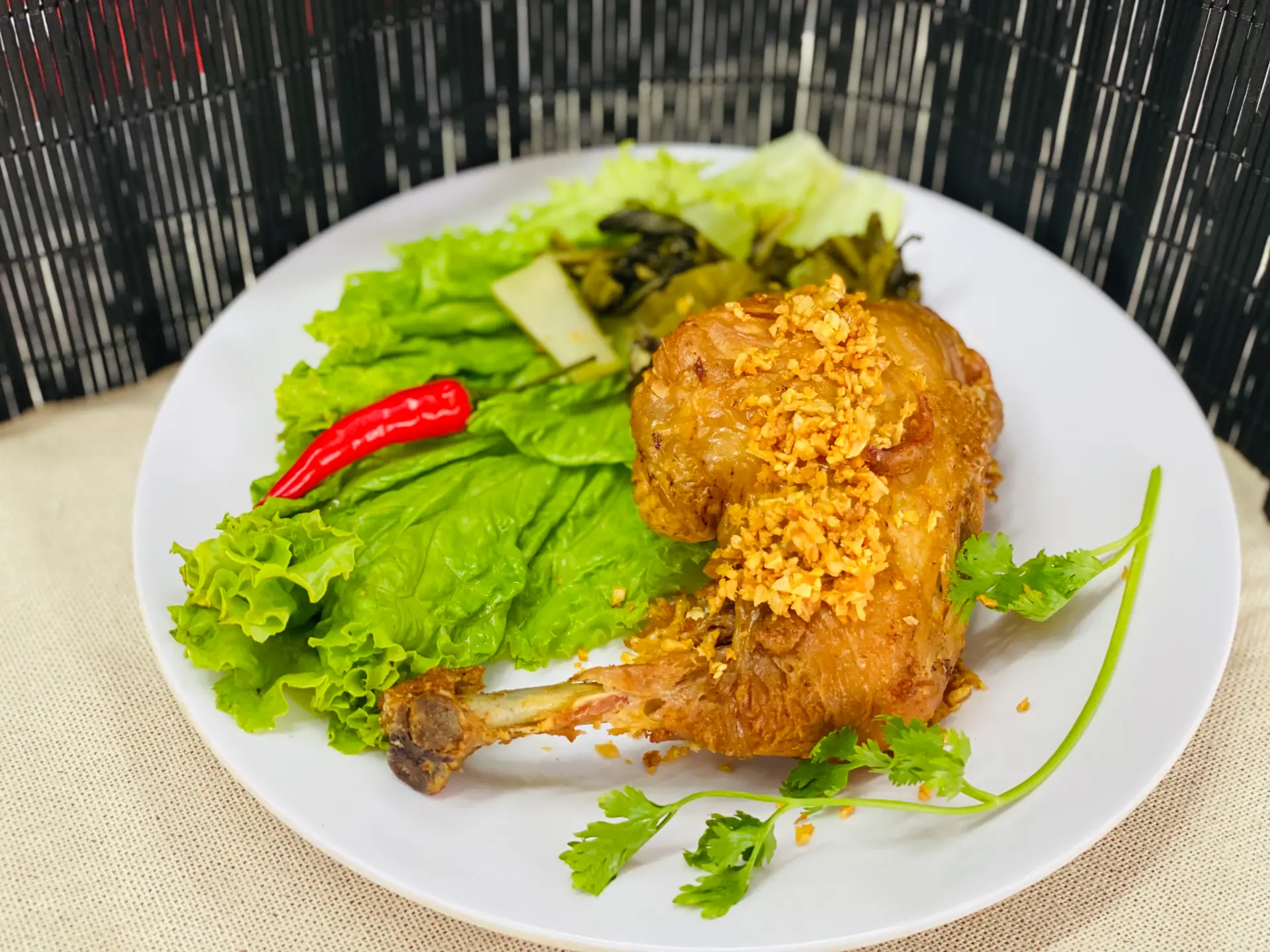 Hình ảnh Đùi 1/4 Sốt ( Kh Cơm )