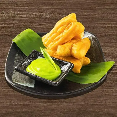 Hình ảnh Giò quẩy chấm sữa dứa Thái