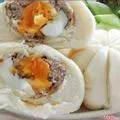 Hình ảnh Bánh bao muối cút
