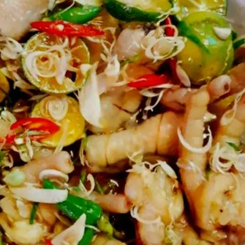 Hình ảnh Chân gà sả tắc