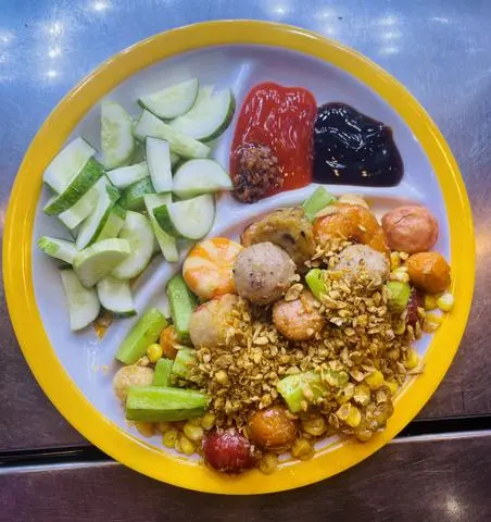 Hình ảnh Xiên que thập cẩm mắm tỏi