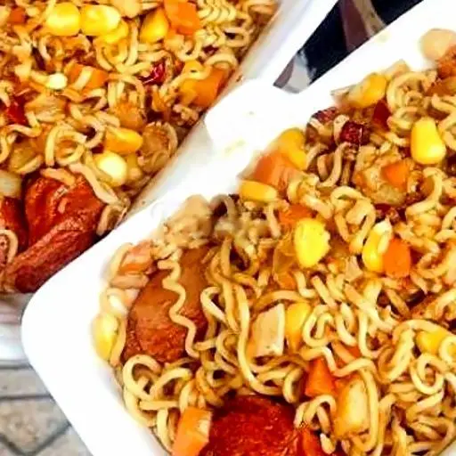 Hình ảnh Mỳ Trộn Nem Chua