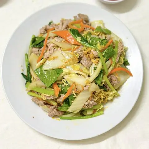 Hình ảnh Mì xào bò