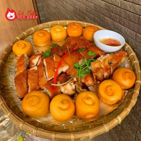 Hình ảnh Bánh bao chiên - heo quay + xá xíu