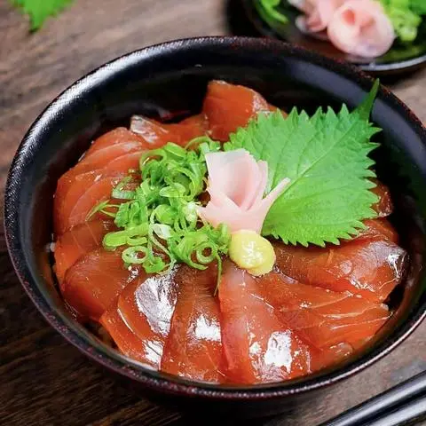 Hình ảnh Cơm cá ngừ - Tekka don