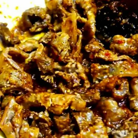 Hình ảnh Nạm bò xào sa tế