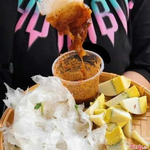 Hình ảnh Bánh tráng chấm - trứng gà