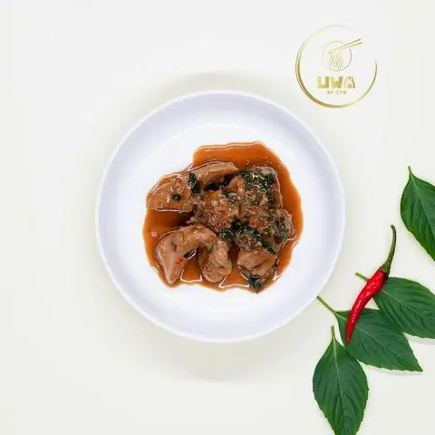 Hình ảnh Thịt Gà Xào Lá Quế Thêm