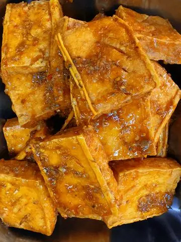 Hình ảnh Cơm Đậu Hủ Chiên Xả & Rau