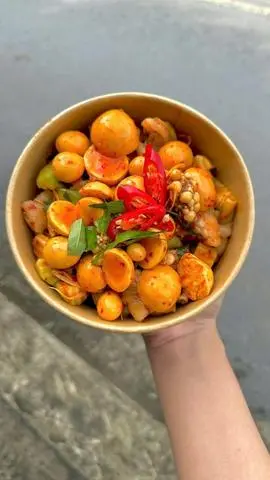 Hình ảnh Trứng gà non sốt thái (size vừa)
