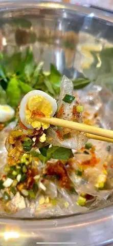 Hình ảnh Bánh tráng trộn truyền thống